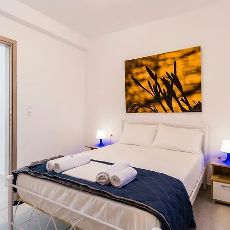 Adelphi Apartamento Perissa (Santorini)